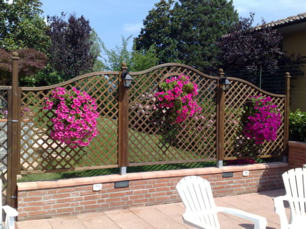 Arredo da giardino in legno su misura